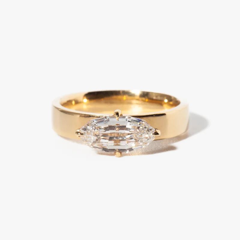 1.40 ct Lab-Grown Step-cut Oval Temple Ring