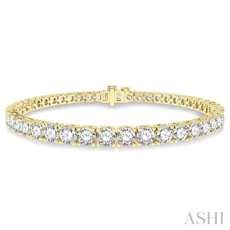 8 Ctw Round Cut Diamond Tennis Bracelet in 14K Yellow Gold